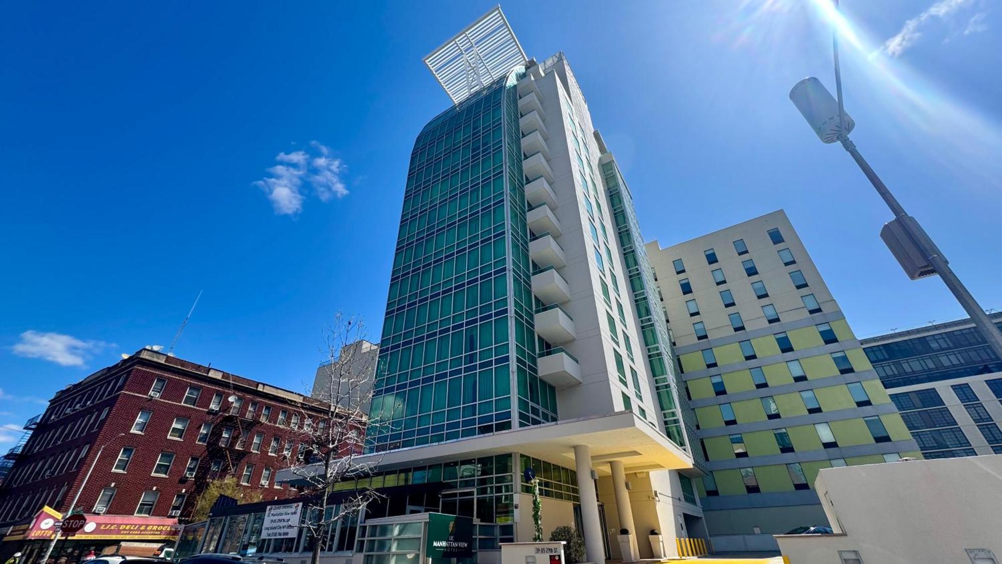 Lic Manhattan View Hotel นิวยอร์ก ภายนอก รูปภาพ